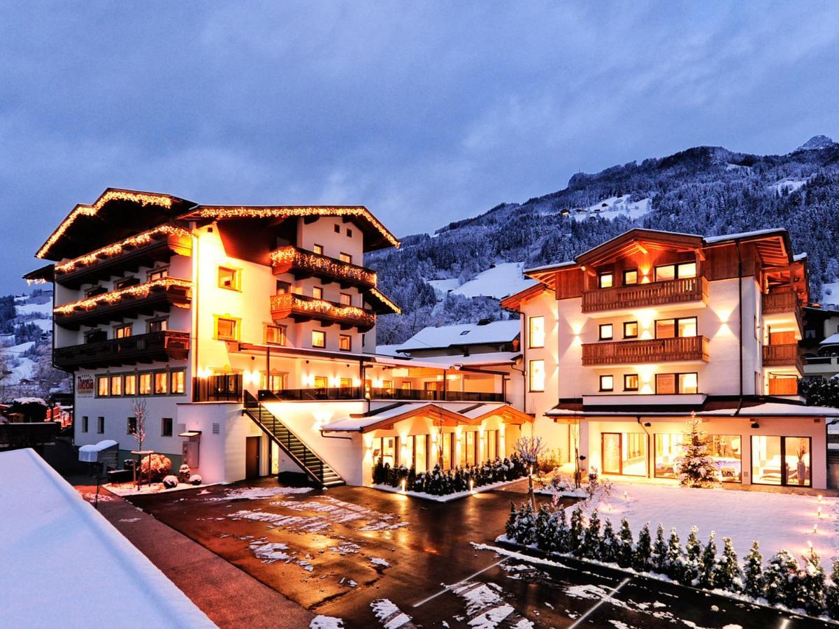 Hotel Theresia Ramsau im Zillertal Eksteriør billede