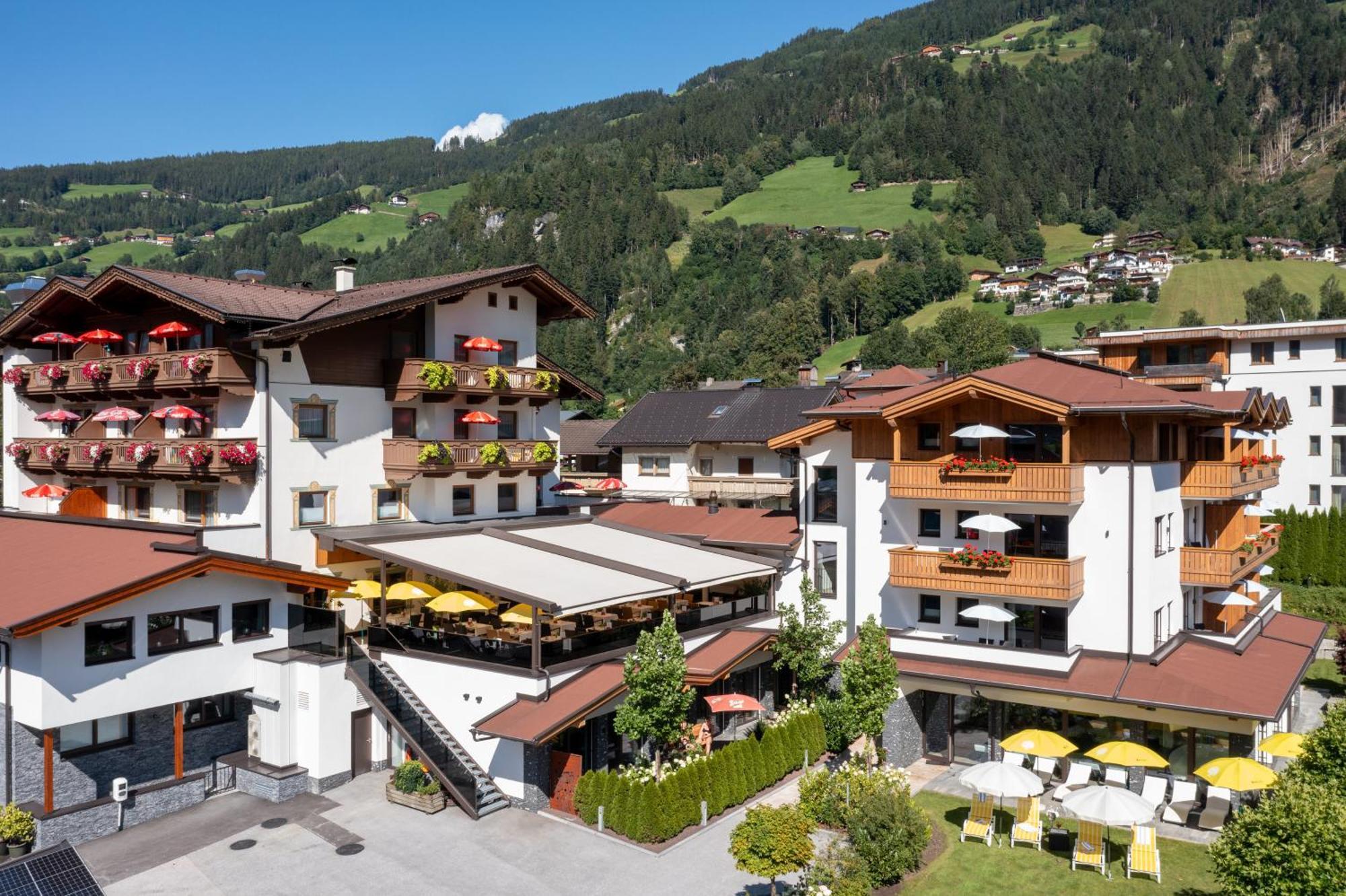 Hotel Theresia Ramsau im Zillertal Eksteriør billede