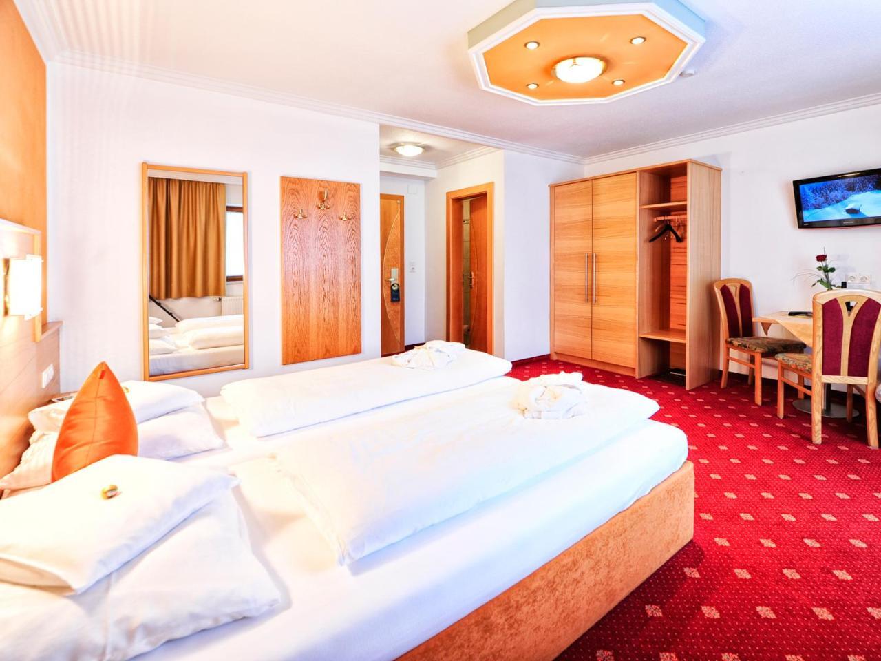 Hotel Theresia Ramsau im Zillertal Eksteriør billede