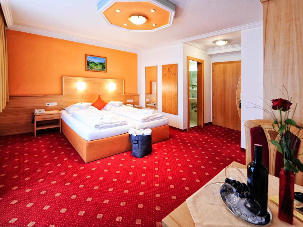 Hotel Theresia Ramsau im Zillertal Eksteriør billede