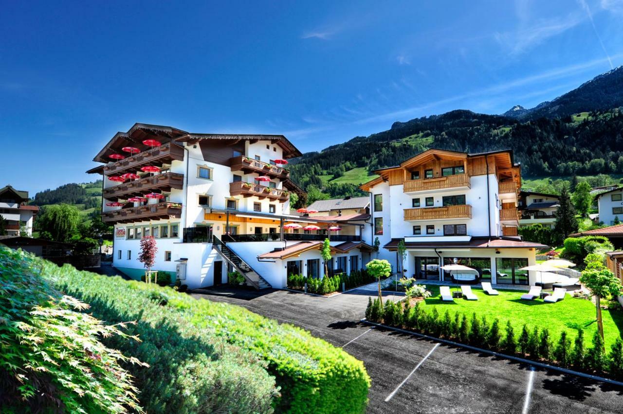 Hotel Theresia Ramsau im Zillertal Eksteriør billede